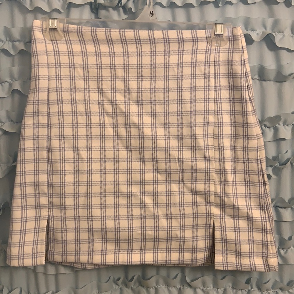 Shein Plaid lite blue and white skirt. Size small